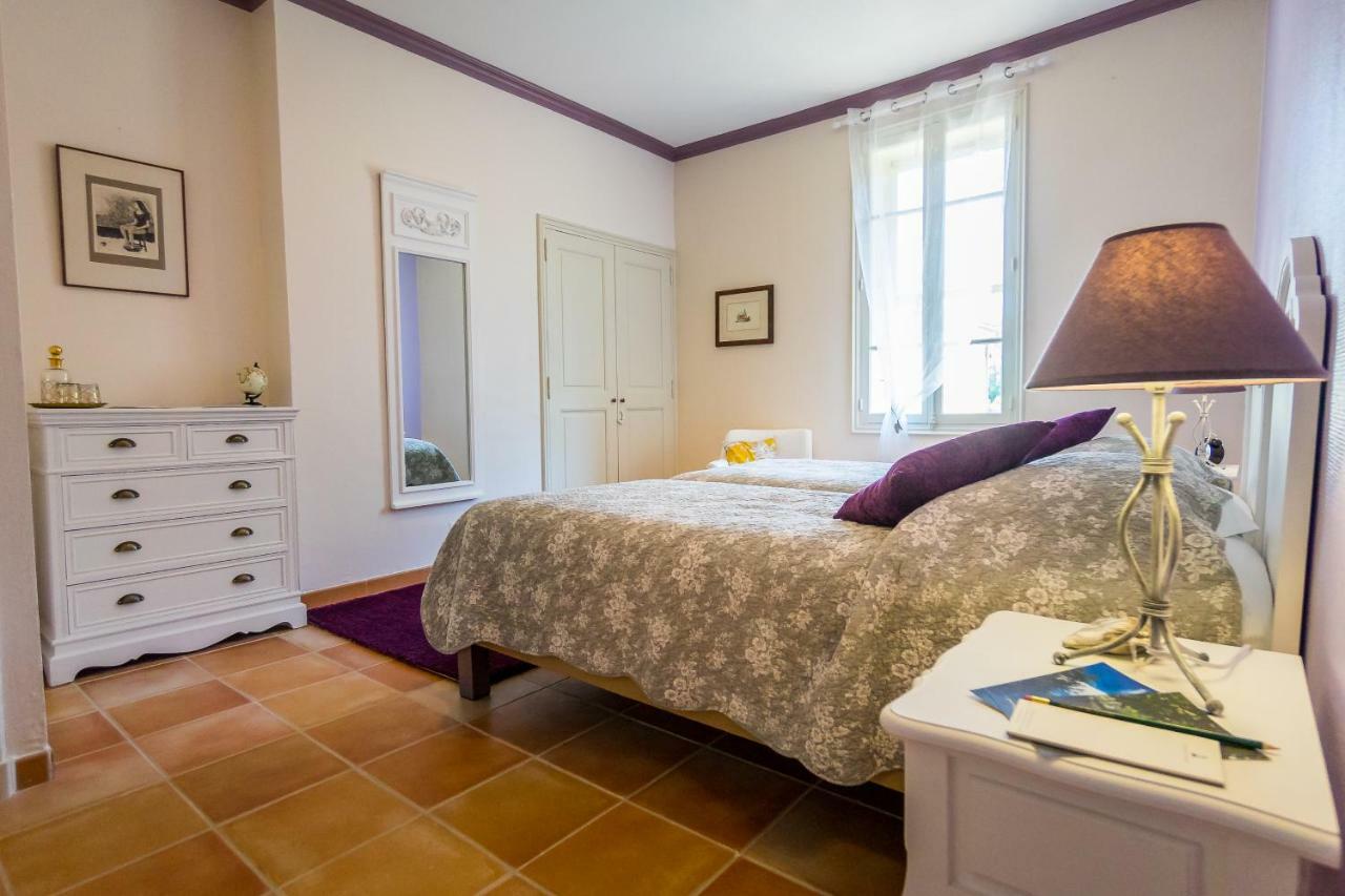 Chateau De Tourreau Sarrians Eksteriør bilde