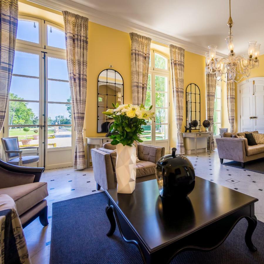 Chateau De Tourreau Sarrians Eksteriør bilde